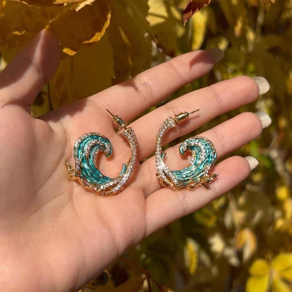 Glistening Wave Zircon Earrings