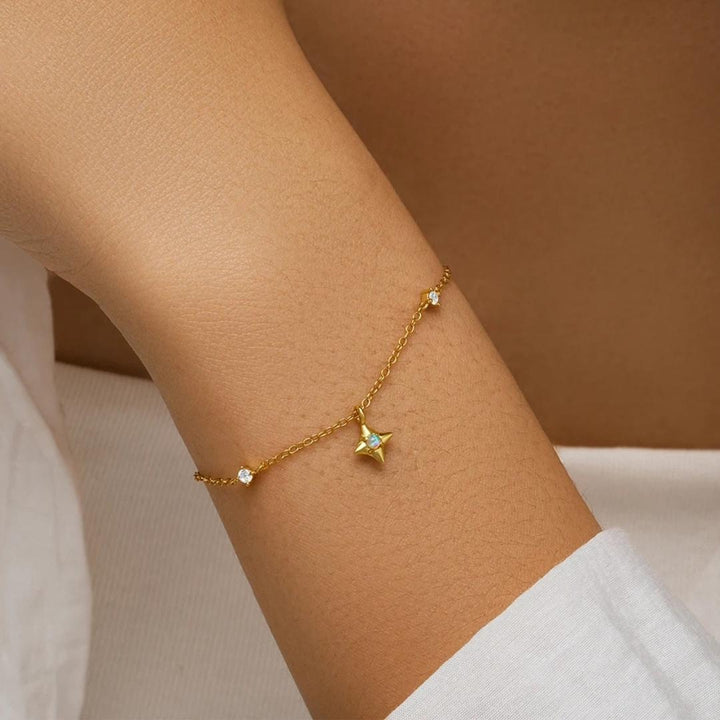 Delicate Zircon Bracelet