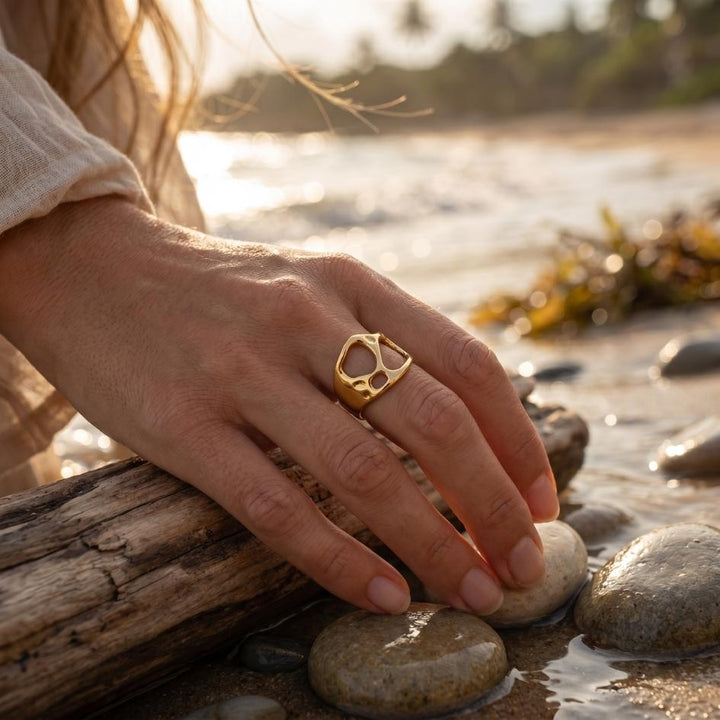 Gold Wave Sculpture Ring