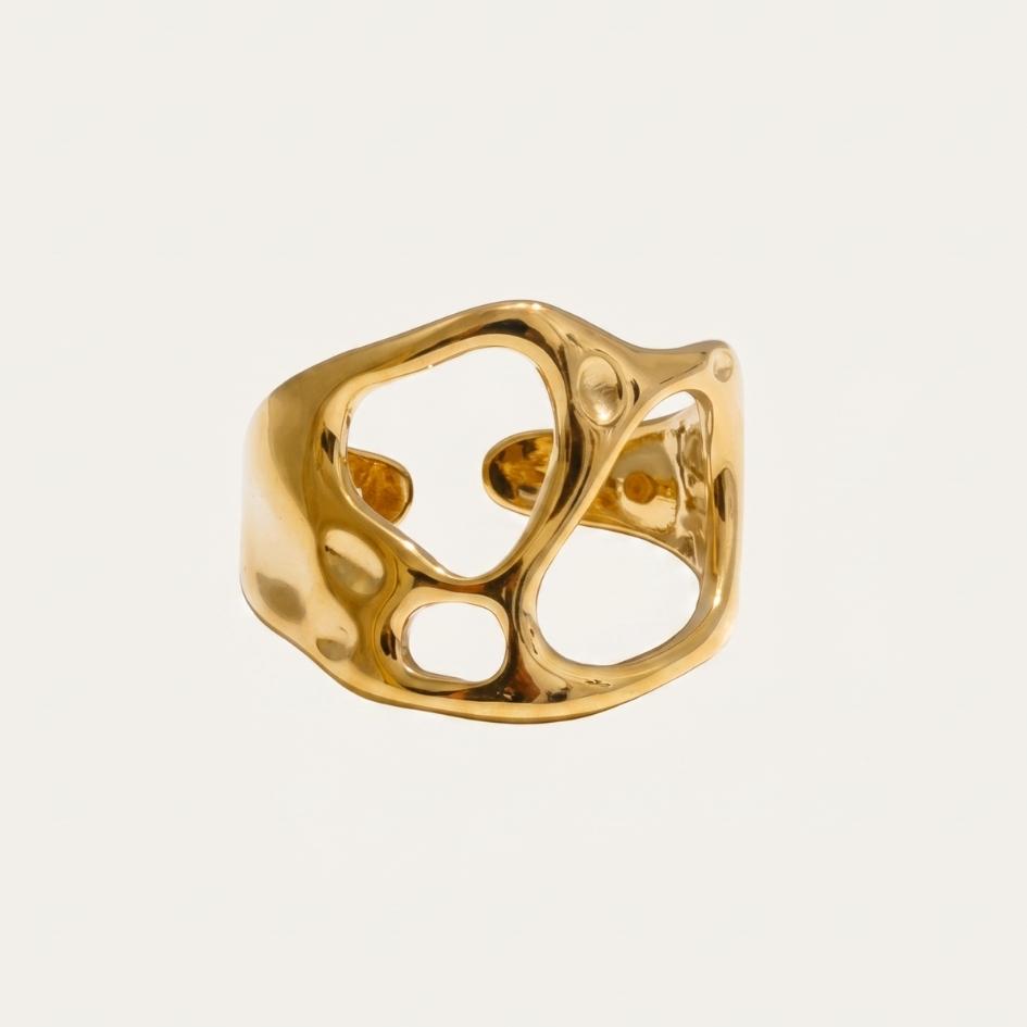 Gold Wave Sculpture Ring