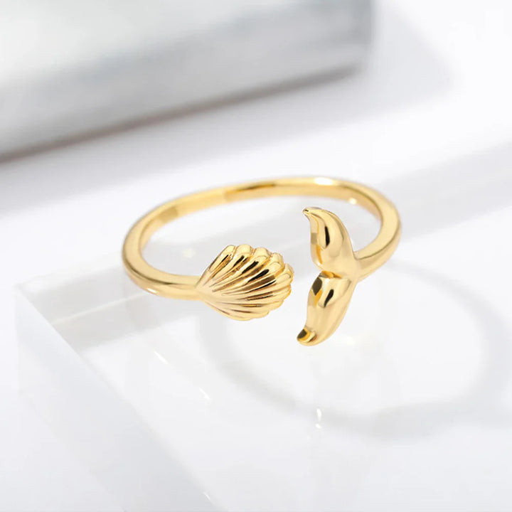 Gold Starfish & Shell Open Ring