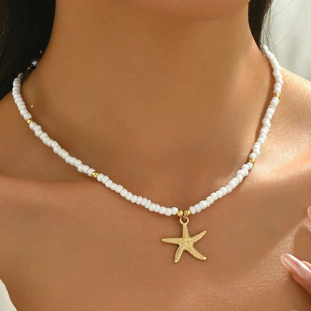 Natural Seashell Bead & Pendant Necklace