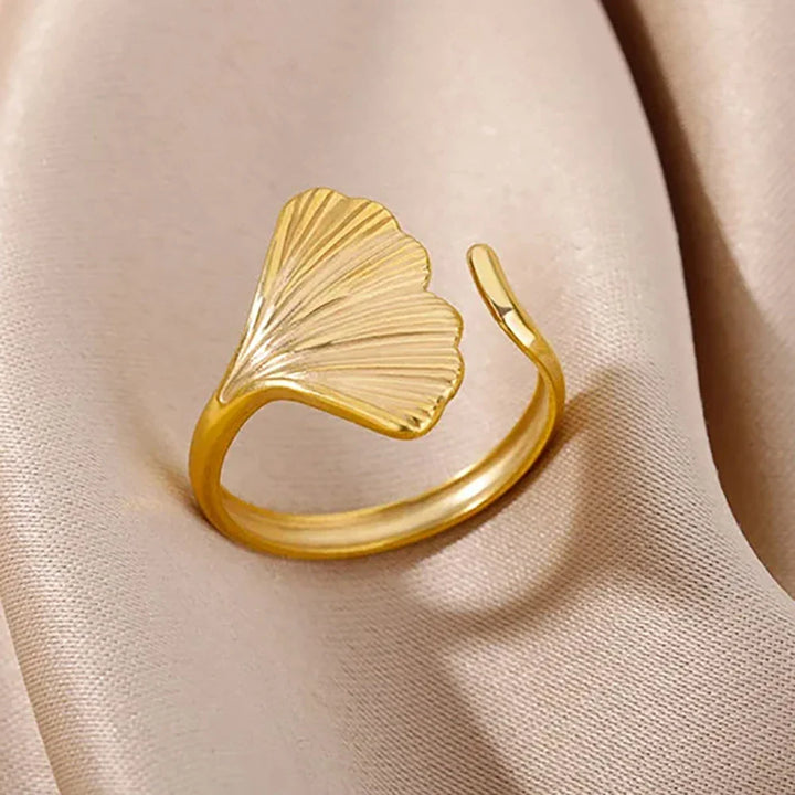 Gold Starfish & Shell Open Ring