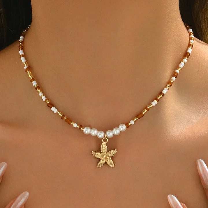 Natural Seashell Bead & Pendant Necklace