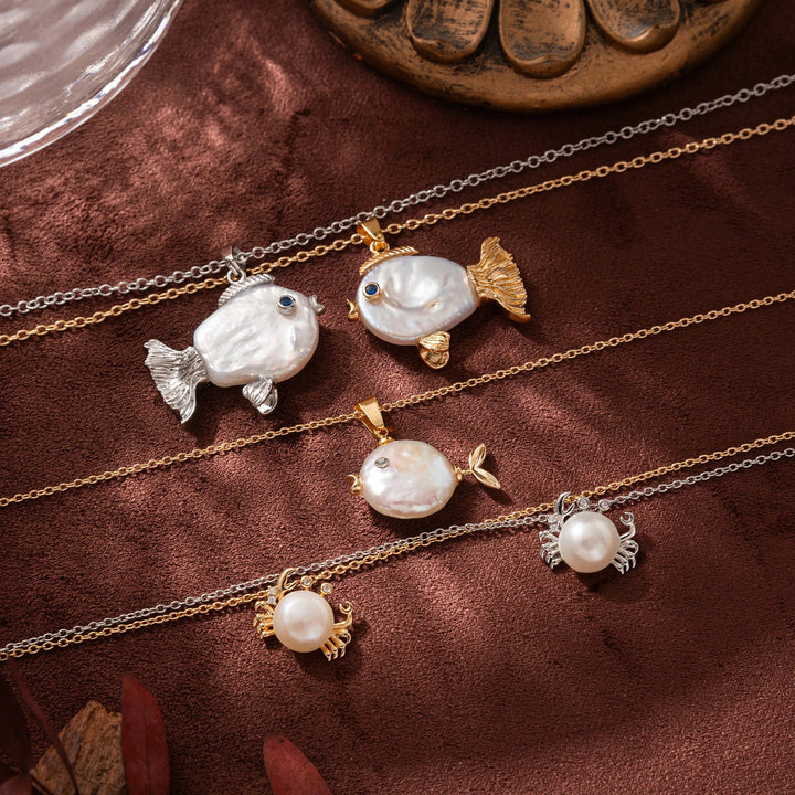 Golden Kissing Clownfish Pearl Necklace