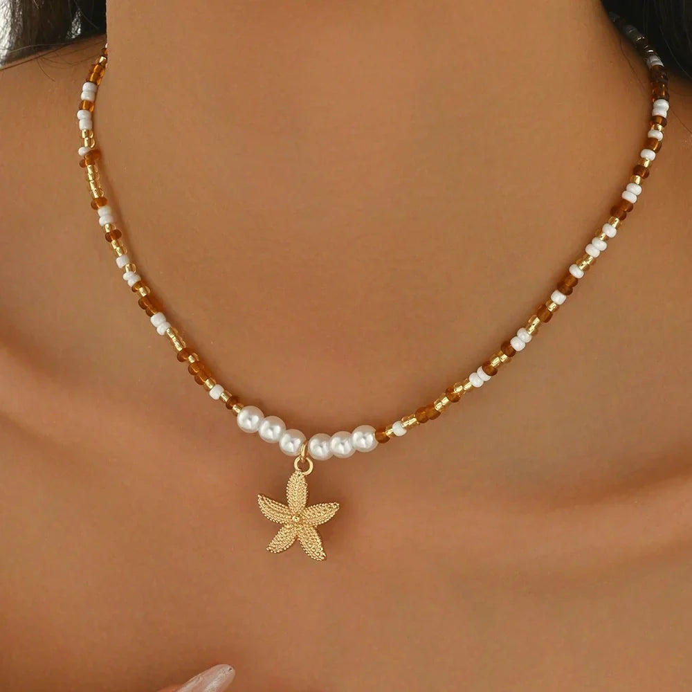Natural Seashell Bead & Pendant Necklace