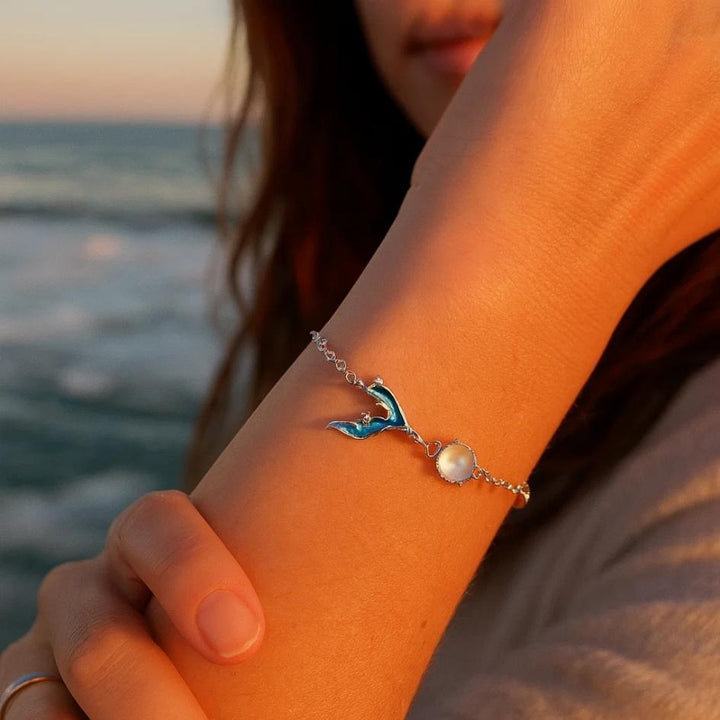 Silver Mermaid Tail Moonstone Necklace